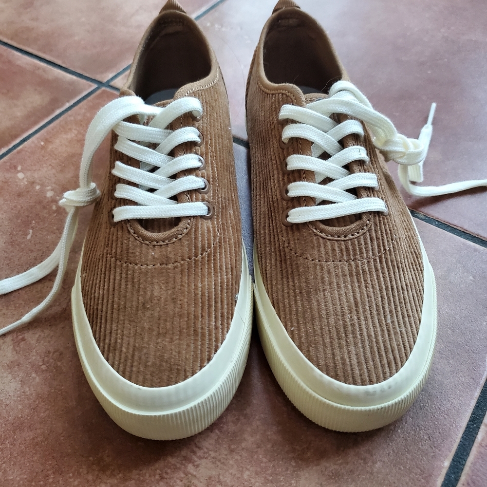 Everlane Forever Sneaker